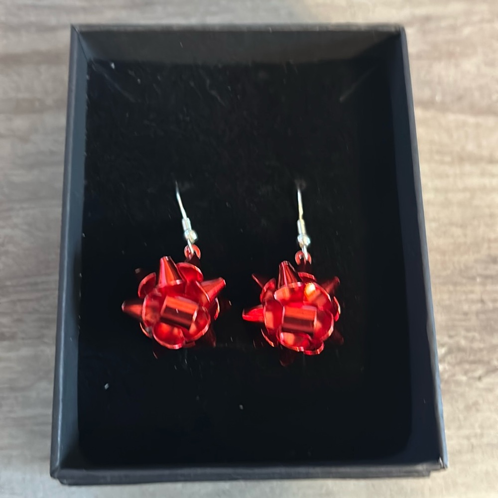 Christmas Red Bow Earrings.